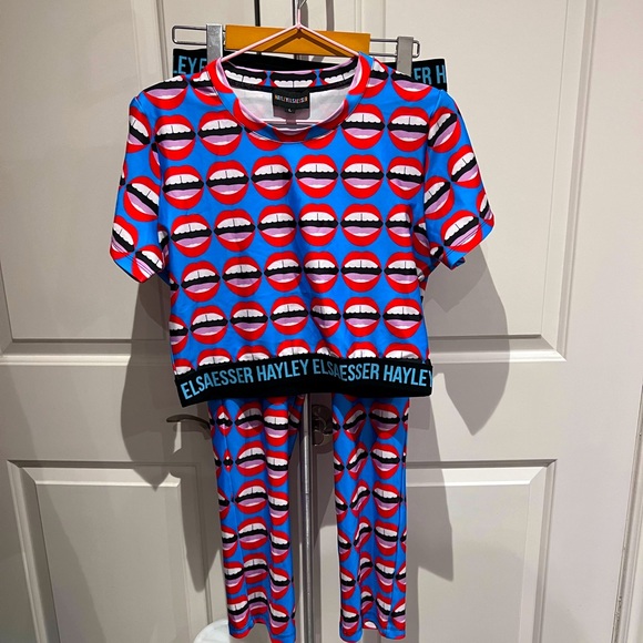 Hayley Elsaesser Tops - Hayley Elsaesser two piece fitted mouth print co-ord L